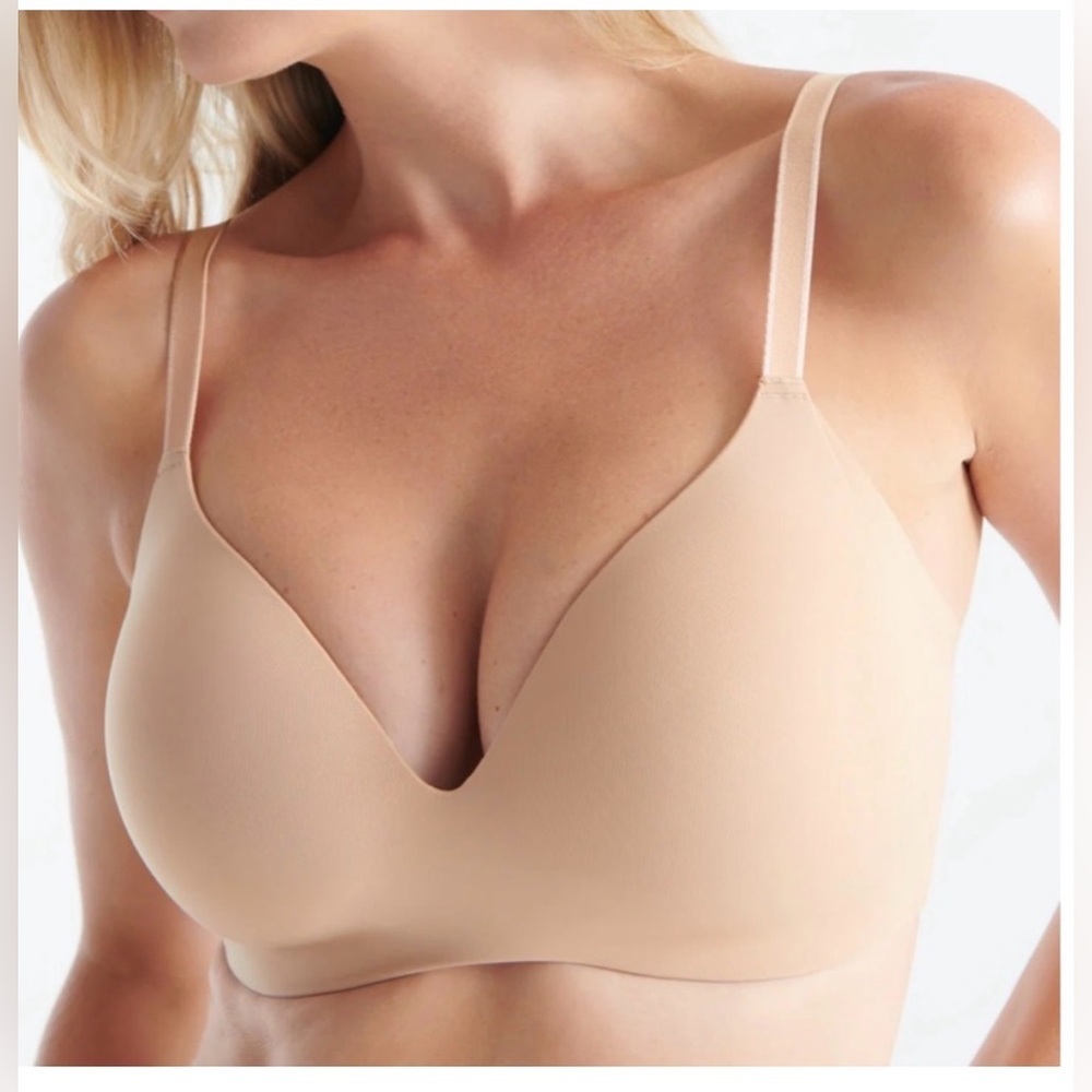 NWT Knix WingWoman Bra In Warm Sand. Size 3